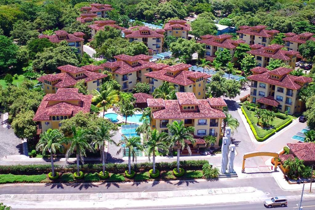 The Oaks Tamarindo Pool Front Condominiums Fast Wifi Exteriör bild